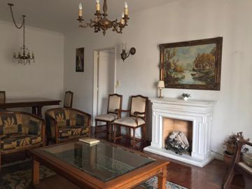 Departamento de 5 ambientes al frente en excelente ubicación céntrica Pleno Once!