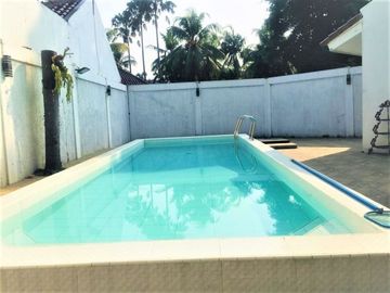 TURUN HARGA Rumah ada kolam renang di River Park , 3229-DW 0811111----