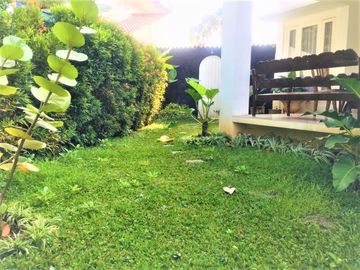TURUN HARGA Rumah ada kolam renang di River Park , 3229-DW 0811111----
