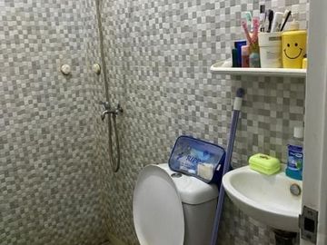 Rumah Siap Huni + Kamar Kos Di Lantai 2 Lokasi Strategis Di Jl. Kaimun