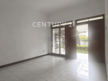 Rumah Kayu Putih Aman Strategis Bebas Banjir S9533