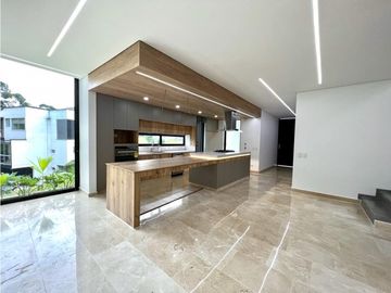 Venta de casa en Loma de El Esmeraldal