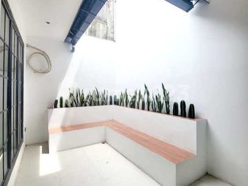 Rumah Modern 2 Lantai Emerald Residence 2 di Bintaro Tangsel