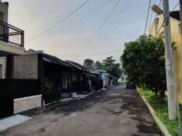 rumah siap huni di komplek perumahan ciwastra kota bandung