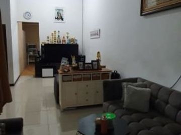 rumah siap huni di komplek perumahan ciwastra kota bandung