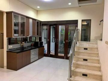Rumah Mewah di Gagak Cikutra Dekat Dago dan Cigadung