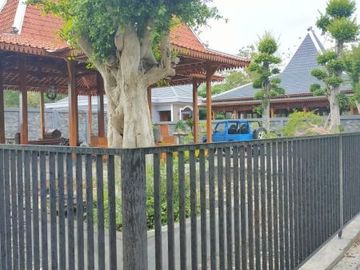6 Bedroom House for sale