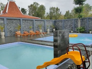 6 Bedroom House for sale