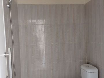 Rumah baru murah bonus kitchen set dekat stasiun tol Bekasi