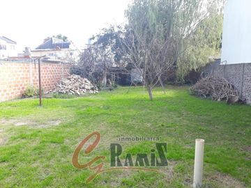 Casa En Venta  Lote De 639m2 Pio Collivadino 1700, Ituzaingo.