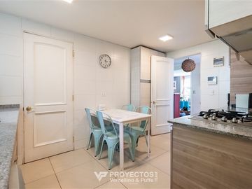 Casa en venta de 5 dorm. San Carlos de Apoquindo