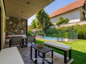 Casa en venta de 5 dorm. San Carlos de Apoquindo