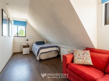 Casa en venta de 5 dorm. San Carlos de Apoquindo