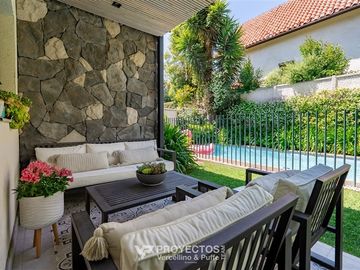 Casa en venta de 5 dorm. San Carlos de Apoquindo