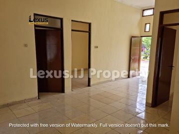 Disewakan rumah di Villa Grand Tomang