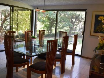Las Cañadas, Casa en Venta a Campo de Golf con Bonita Vista