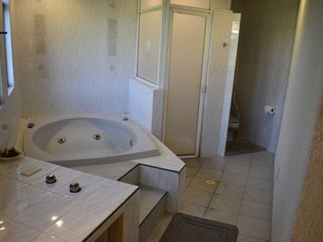 Las Cañadas, Casa en Venta a Campo de Golf con Bonita Vista