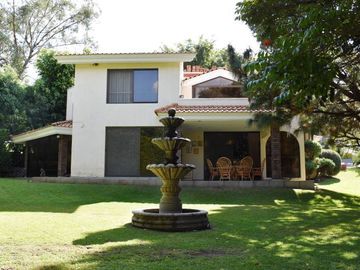 Las Cañadas, Casa en Venta a Campo de Golf con Bonita Vista