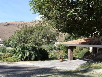 Las Cañadas, Casa en Venta a Campo de Golf con Bonita Vista