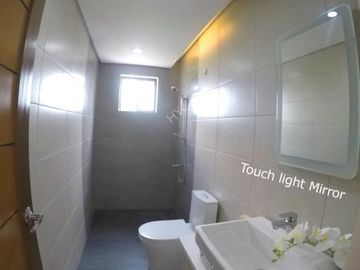 Quezon City Townhouse 4BR 3carpark inside subdiv nr LungCntr