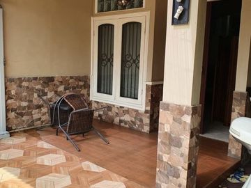 Rumah siap huni di Villa Galaxy dekat Mall Galaxy Bekasi selatan