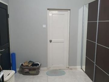 Rumah siap huni di Villa Galaxy dekat Mall Galaxy Bekasi selatan