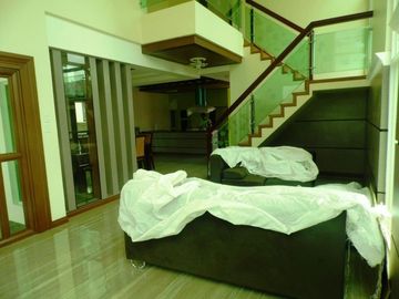 2-Storey House for SALE with 3 Bedroom and Pool in Angeles City Near CLark