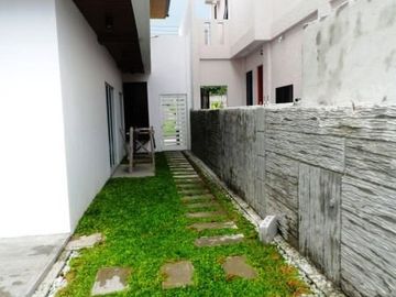 2-Storey House for SALE with 3 Bedroom and Pool in Angeles City Near CLark