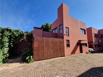 Duplex en Venta con cochera