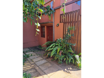 Duplex en Venta con cochera