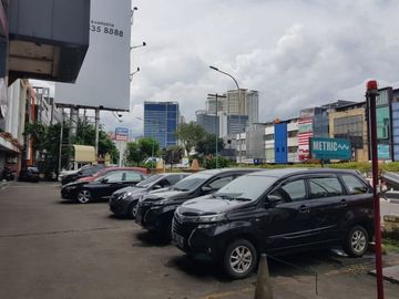 Ruko 4 Lantai Posisi Sudut Baru Renovasi Total Di Arteri Pondok Indah
