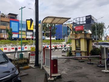 Ruko 4 Lantai Posisi Sudut Baru Renovasi Total Di Arteri Pondok Indah