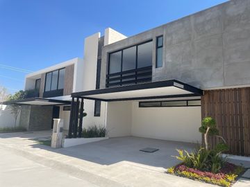 VENTA CASA MIRALTA HÁBITAT
