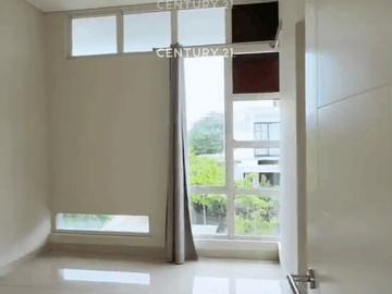 Dijual Rumah Bagus  Di Cluster Vasana Harapan Indah 2 Bekasi