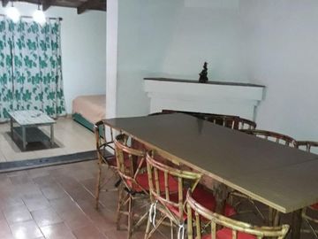 SE VENDE CASA GRANDE EN ZONA INTERMEDIA