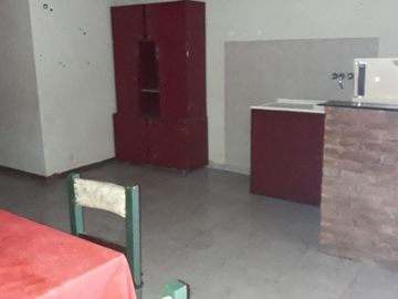 SE VENDE CASA GRANDE EN ZONA INTERMEDIA