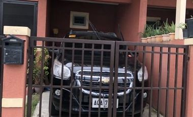 Townhouse for Sale with Amenities near SM North &;Trinoma