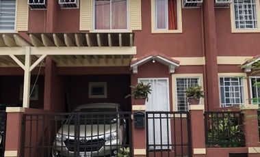 Townhouse for Sale with Amenities near SM North &;Trinoma