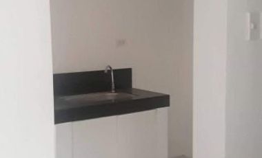 Townhouse for Sale with Amenities near SM North &;Trinoma