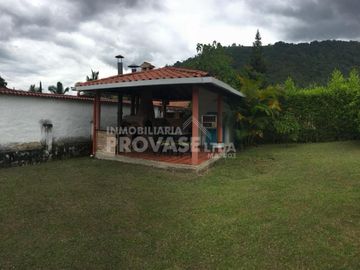 CASA CAMPESTRE en VENTA en Chinácota