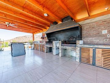 Casa en Venta en Tres Orejas Colina - Centro Eventos