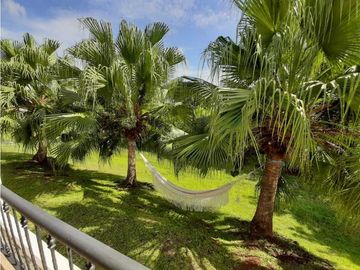 LUJOSA VILLA TUCAN COUNTRY CLUB & GOLF RESORT COCOLI 460 MT2 3REC+CBE