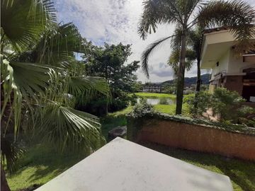 LUJOSA VILLA TUCAN COUNTRY CLUB & GOLF RESORT COCOLI 460 MT2 3REC+CBE