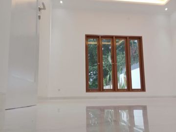 Rumah Cantik Brand New Siap Huni di Bintaro Veteran 6915