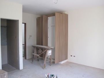 PH757 Townhouse For Sale In Visayas Avenue At 9.6M QC
