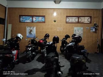 Rumah Kost Putri 2 Lt Kamar Terisi Full di Kota Yogyakarta