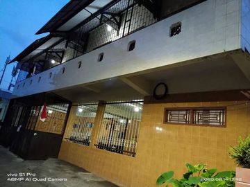 Rumah Kost Putri 2 Lt Kamar Terisi Full di Kota Yogyakarta