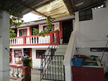 Venta o cambio casa en Otavalo en la ciudadela 31 de Octubre