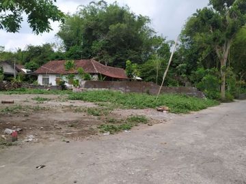 Tanah 1.5 Jt/m2 hanya 3 menit ke Polsek Manisrenggo Tinggal 1 Kavling!