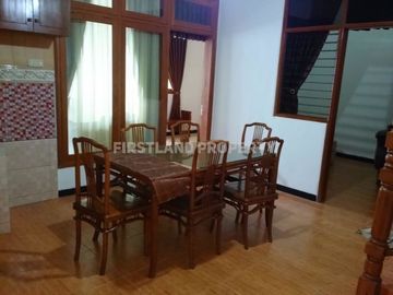 Rumah eksklusif di Graha Estetika Banyumanik